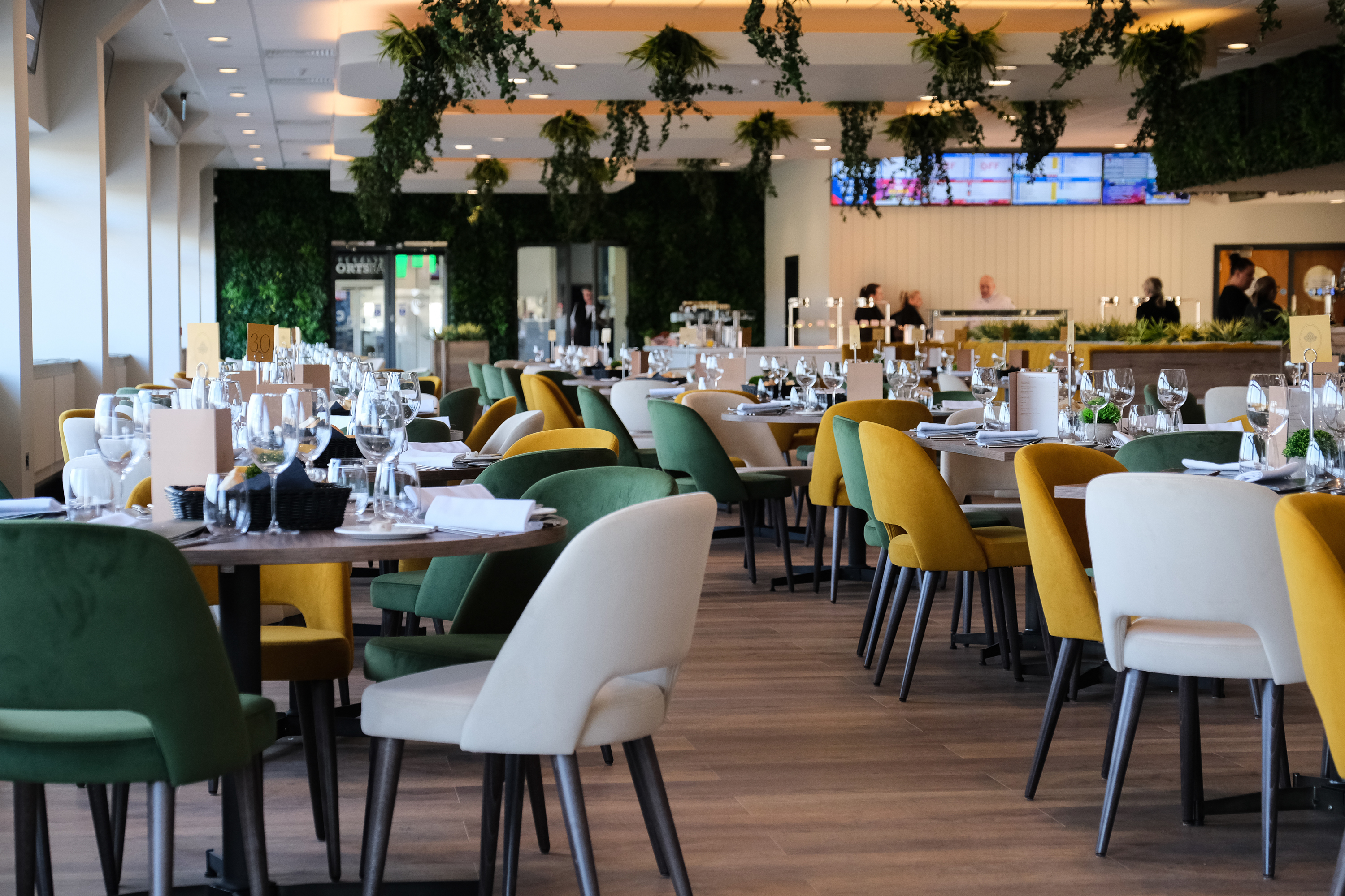 Dining | Chelmsford City Racecourse
