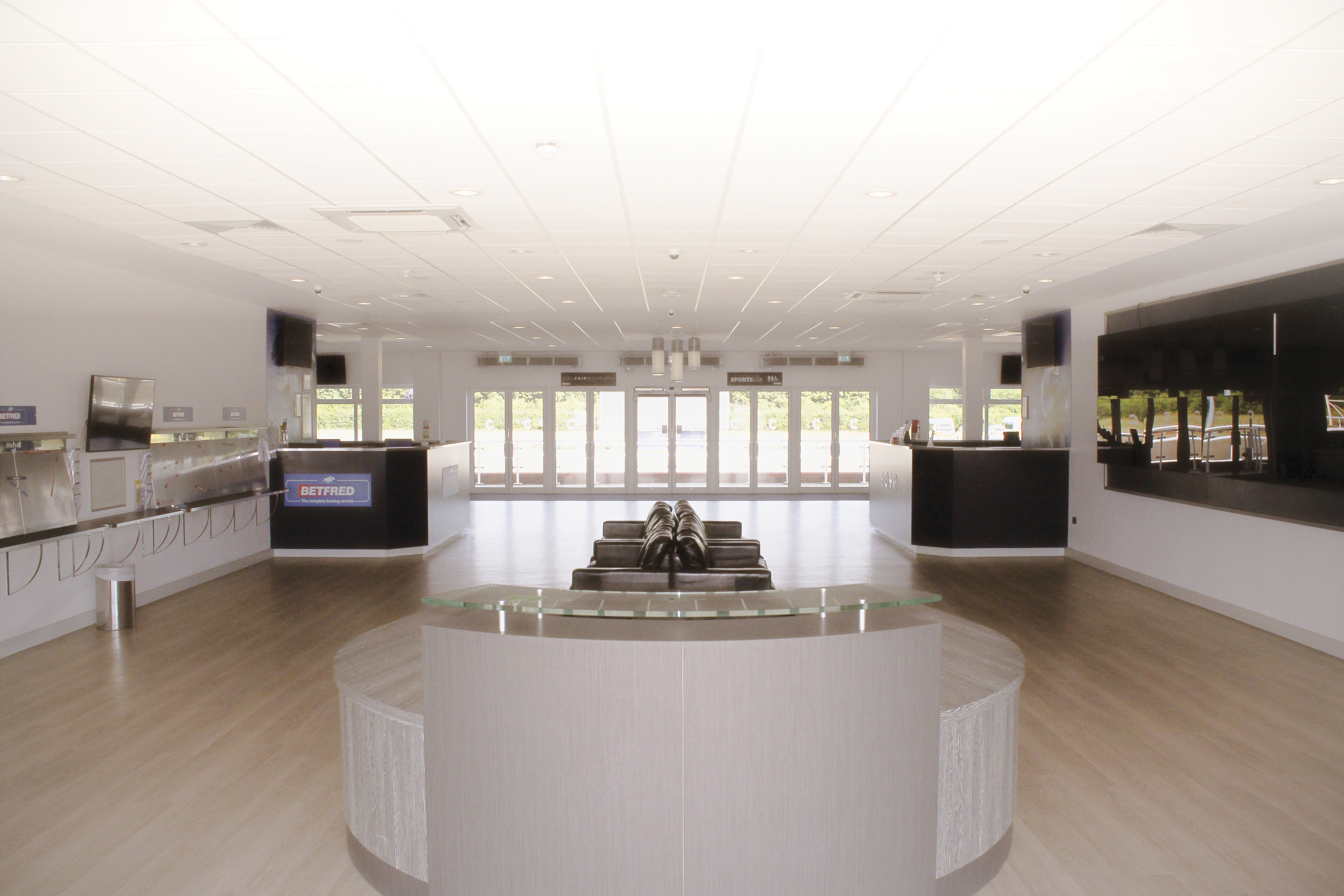 Dining | Chelmsford City Racecourse