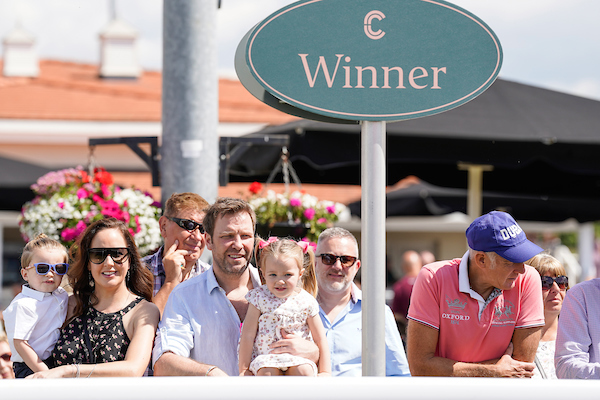 Race Day | Chelmsford City Racecourse